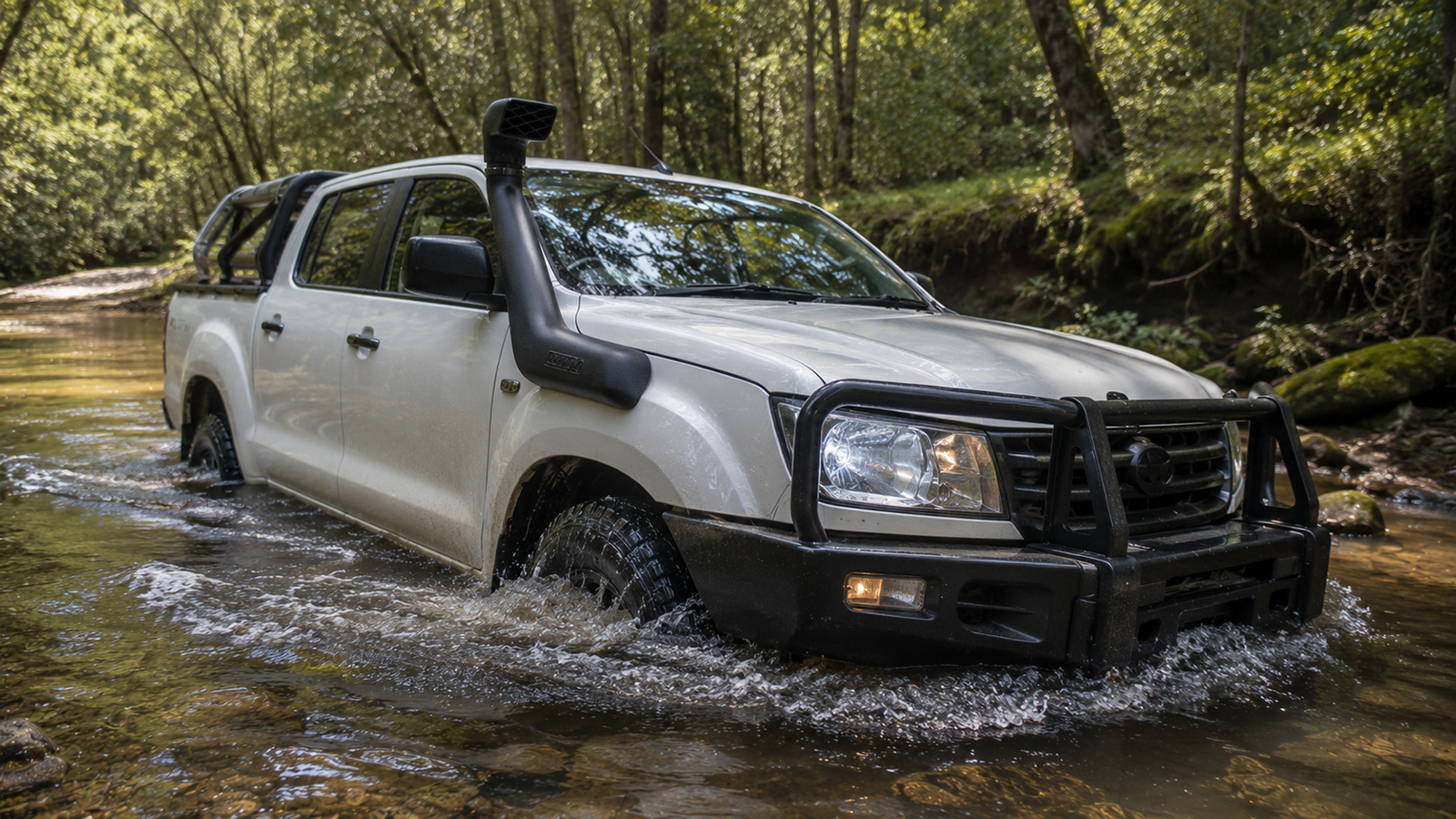 What Does a Snorkel Do? Benefits for Dust, Water and Airflow