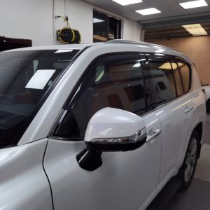 Luxury Weather Shields Weathershields Window Visor for Landcruiser 300 2021+