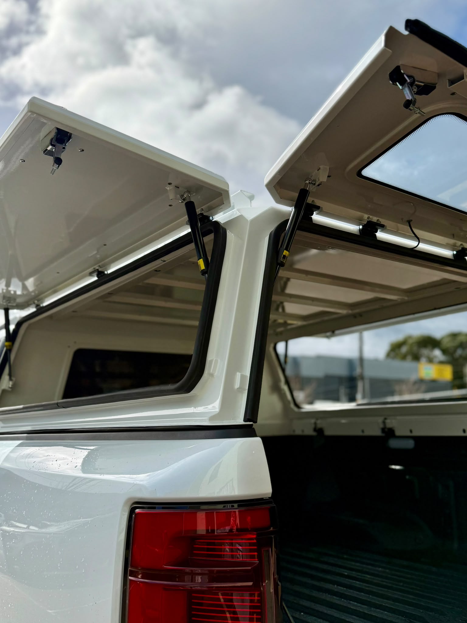 StarWall Single Body Construction Galvanized Steel Ute Canopy with Built-in Roof Rack for BYD Shark 6 2024-2026