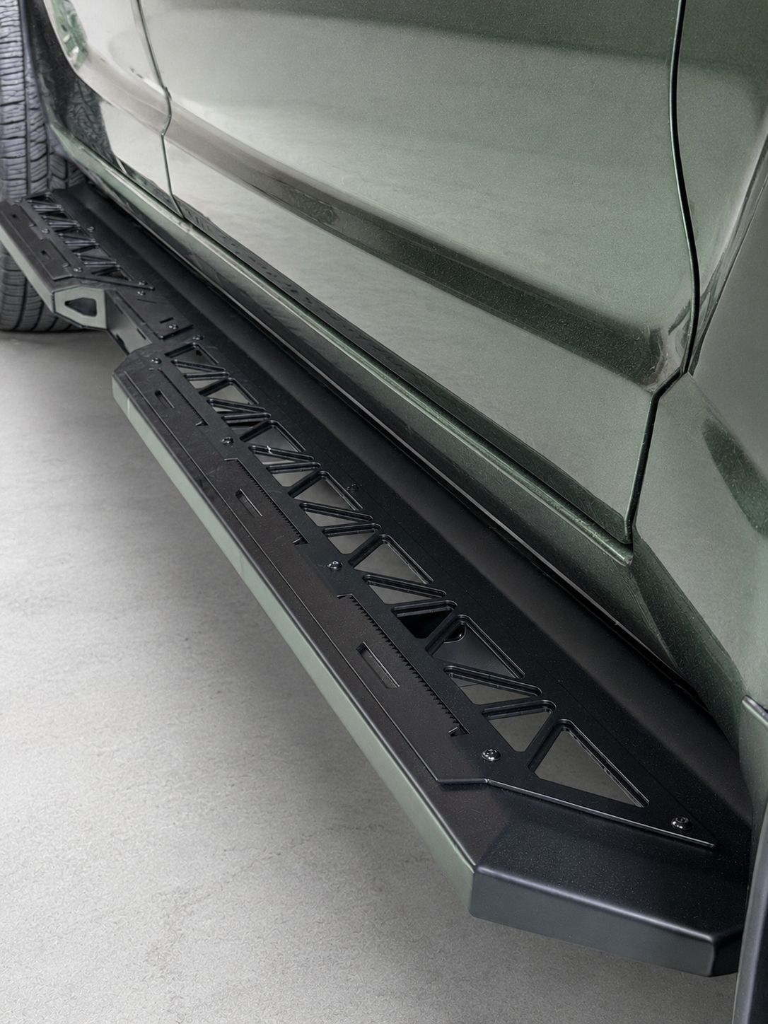 Tracho Signature Side Steps for Kia Tasman 2025-2026
