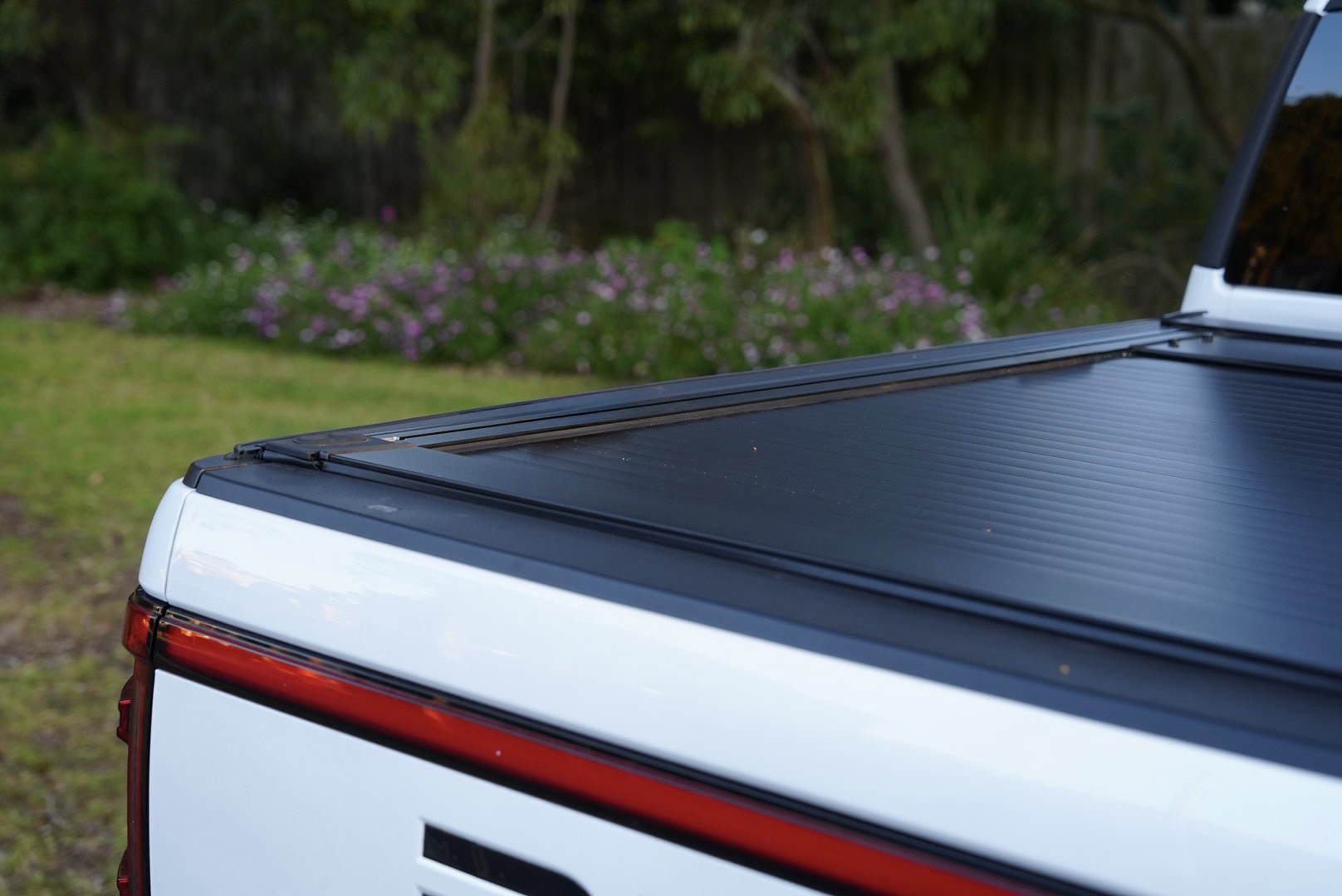 TRACHO SIGNATURE Electric Roller Shutter for BYD Shark 6 2022-2026